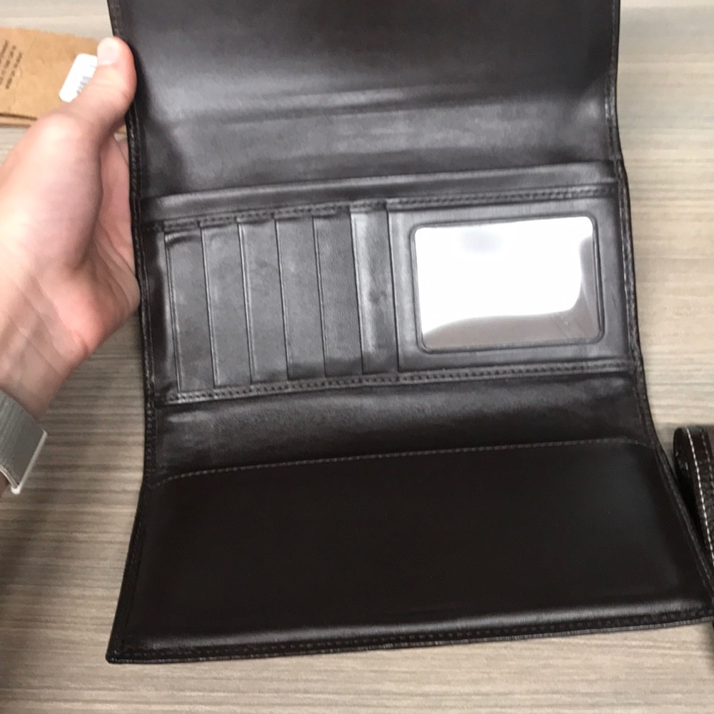 Coach Wallet - Picture 4 of 8